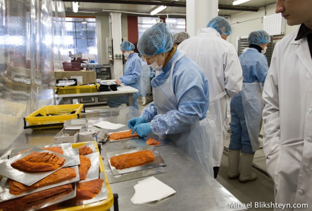 Processing sockeye salmon at the Vityaz-Avto plant